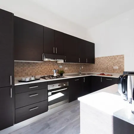 The Rent - Spacious Near Termini Station Rome