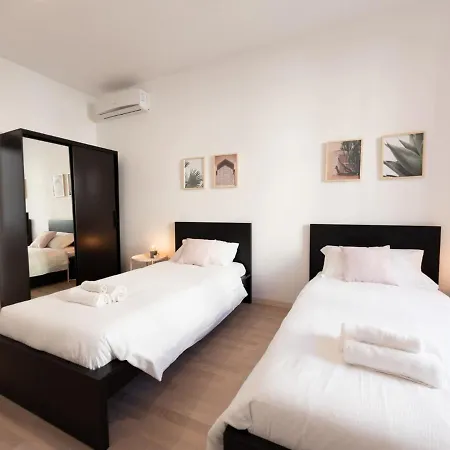 The Rent - Spacious Near Termini Station * Rome